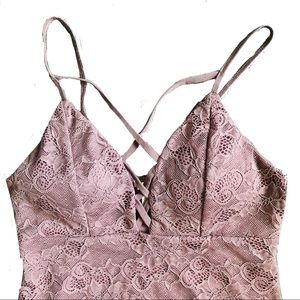 Bozollo Lace Midi Dress w Criss Cross Detail Med